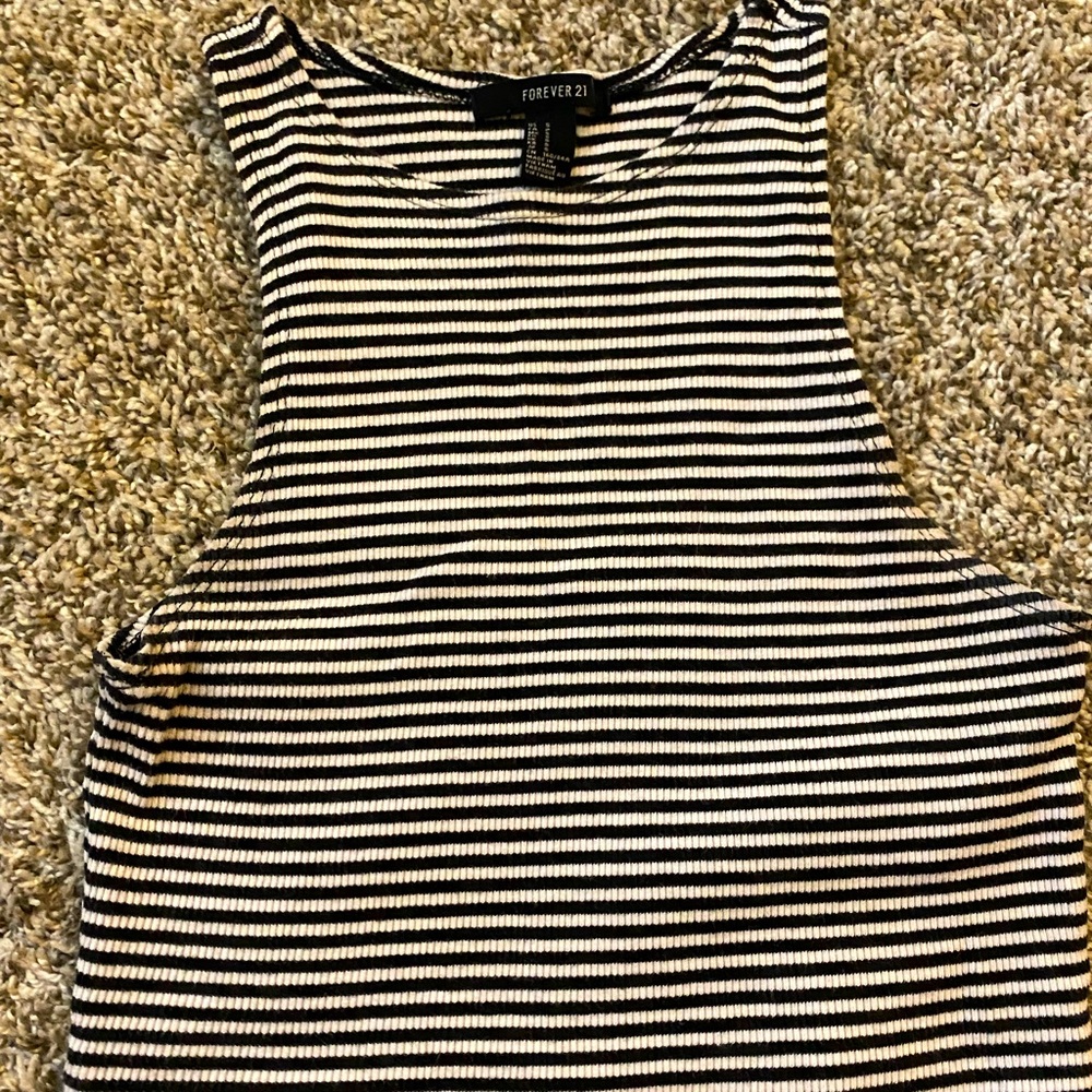Cropped tank top